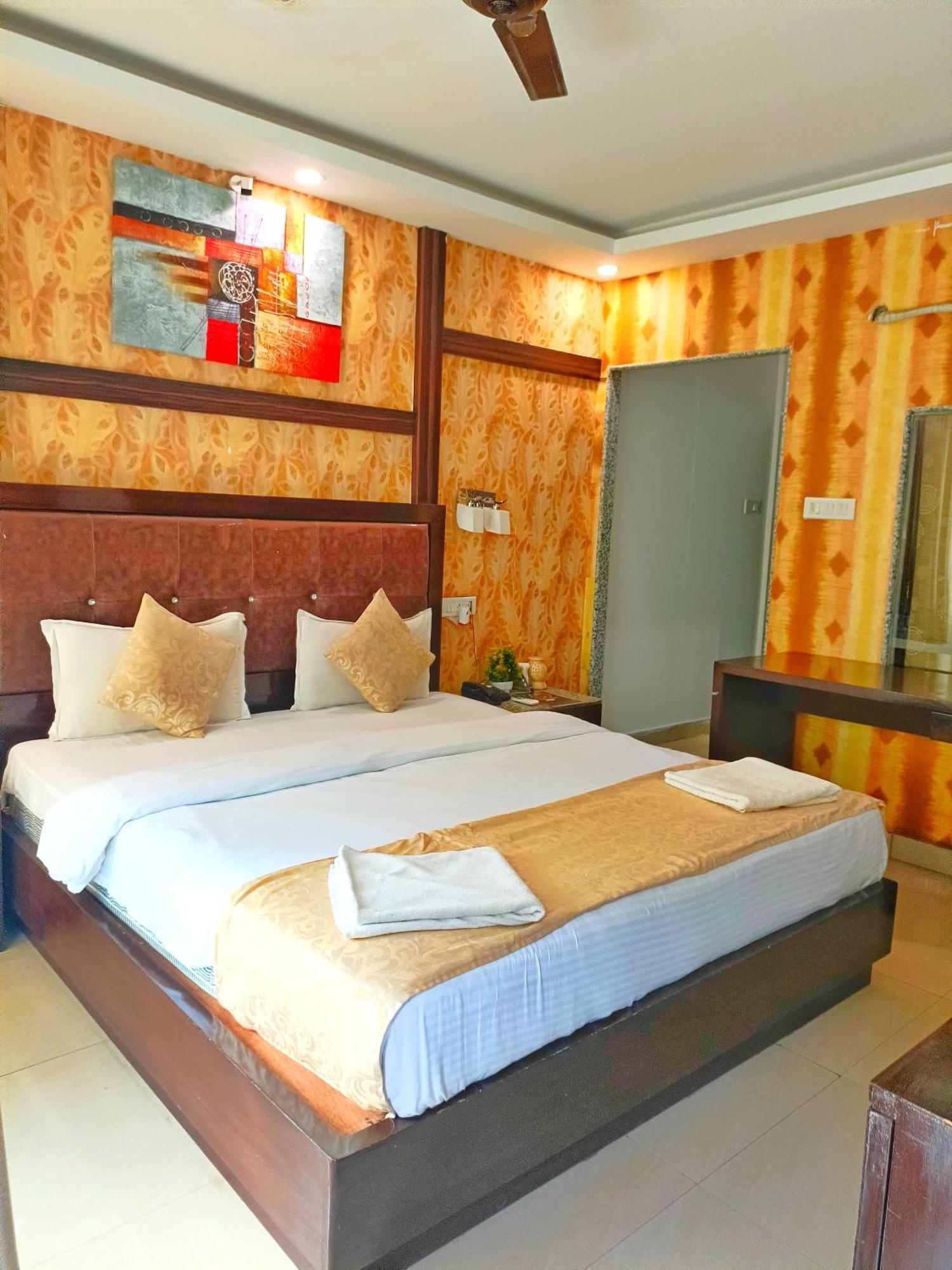 Fusion Resorts Candolim Exterior photo